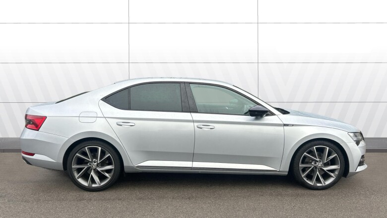 Skoda Superb 2.0 TSI 190 Sport Line Plus 5dr DSG Petrol Hatchback